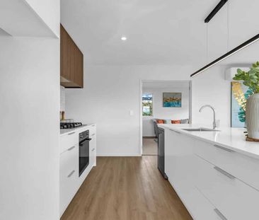 Family home in Pokeno - Photo 2