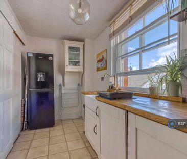 2 bedroom terraced house to rent - Photo 6