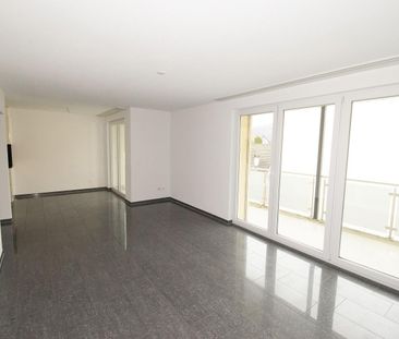 Helle und moderne Wohnung an zentraler Lage - Foto 1