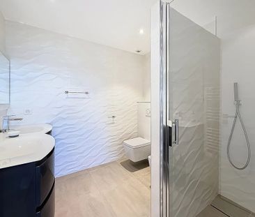 Superbe appartement de 4 pièces rénové avec vue mer - Photo 3