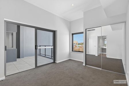 Modern 2x2 Apartment in the heart of Subiaco - Photo 4