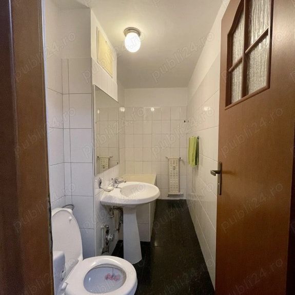 Nerva traian nemobilata dar utilata etaj 3 - Photo 1