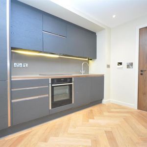 Kings, Hudson Quarter, York - Photo 2