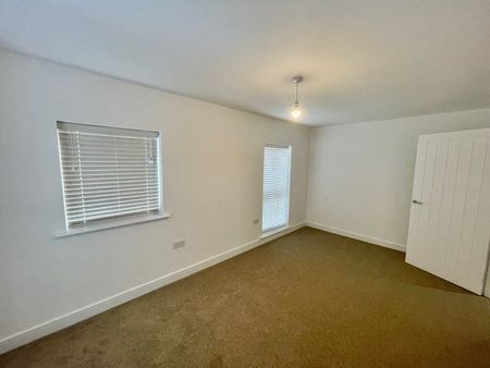 2 bedroom semi-detached apartment to rent - Photo 3