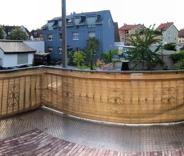 Helle 3-Zimmer-Wohnung mit Balkon, Einbauküche & Möblierung - Photo 2