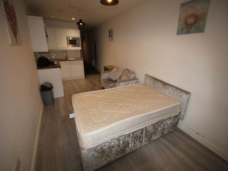 Studio to rent - Photo 4