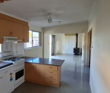 Charming Family Home in Dallas! - Photo 4