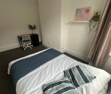 6 bedroom house to rent - Photo 3