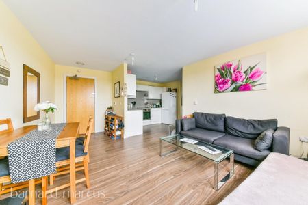 Garratt Lane - Photo 2