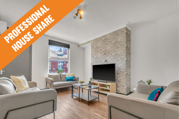 1 bedroom in a house share to rent - Photo 1