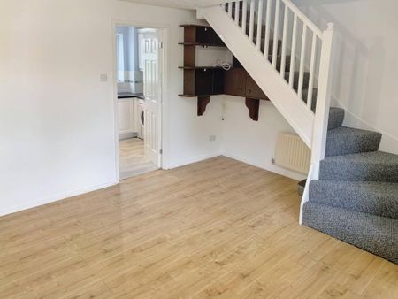 2 bedroom townhouse to rent - Photo 4