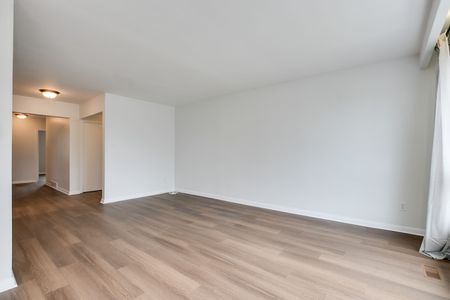For Lease - 93 Searle Avenue, Toronto, Ontario - Photo 4