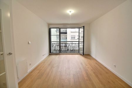 Apartment - Photo 2