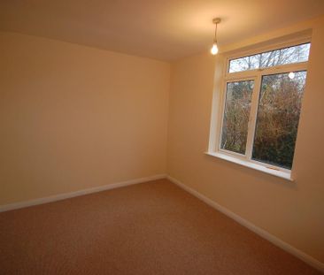 3 bedroom bungalow to rent - Photo 4