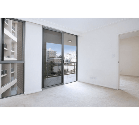 Fully Furnish-L2+3A/9 Crystal st, Waterloo, NSW 2017 - Photo 4