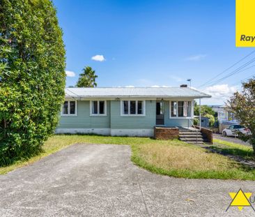 Charming 3-Bedroom Home with Spacious Lawn - Photo 1