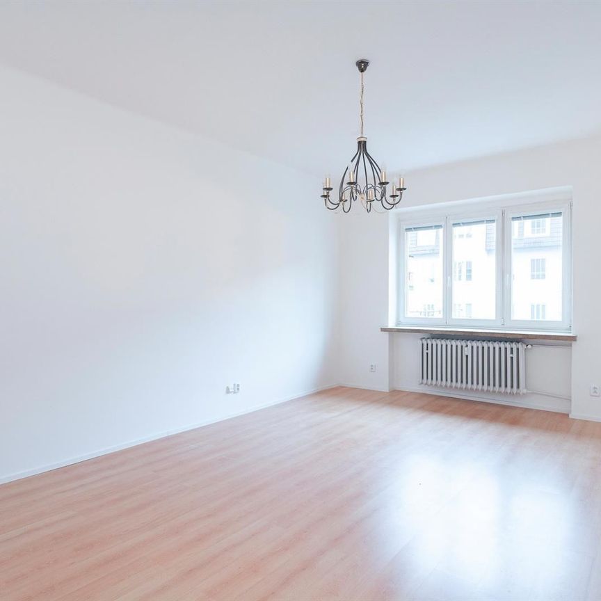 Apartment for rent, 2+1 - 1 bedroom, 73m - Photo 1