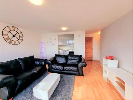 2 bedroom apartment to rent - Photo 2