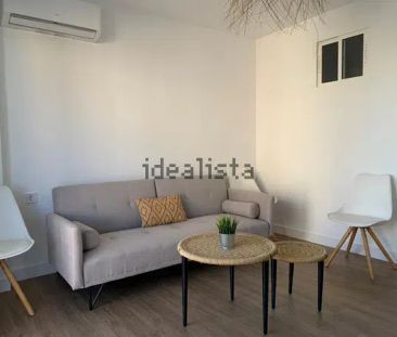 Alquiler de piso en Calle Hermanos Álvarez Quintero, 9 - Photo 1