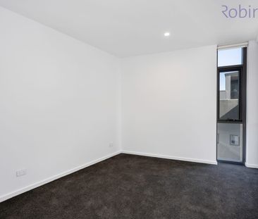 Two bedroom apartment on level 8 with stunning views over to Newcas... - Photo 6