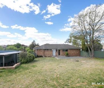 Renovated Family Home in a Prime Woden Valley Location - Photo 2