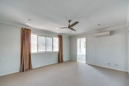 Modern 2 storey townhouse - Photo 4