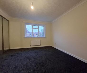 4 bedroom detached house to rent - Photo 6