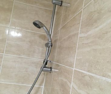 4 bedroom flat to rent - Photo 1