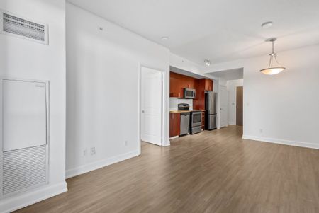 For Lease - 7167 Yonge Street Unit# 1011, Markham, Ontario - Photo 4