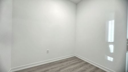 For Lease - 8 Interchange Way Unit# 1915, Vaughan, Ontario - Photo 3