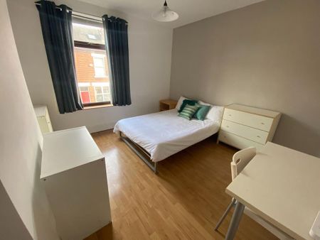 3 bedroom house share to rent - Photo 2