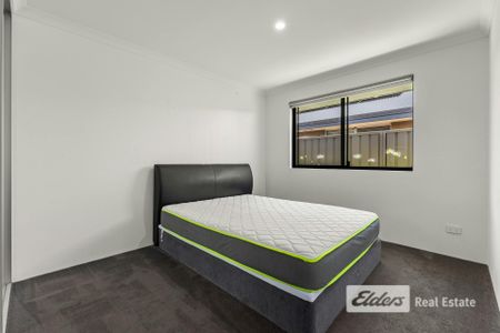 SPACIOUS FAMILY HOME, BE QUICK TO VIEW! - Photo 4