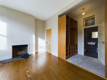 3 bedroom flat to rent - Photo 5