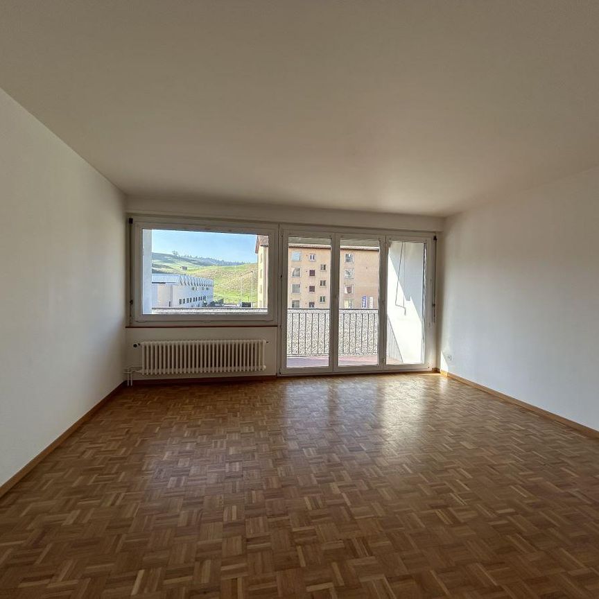 A SAISIR ! APPARTEMENT DE 4.0 PIECES AVEC BALCON - Foto 1