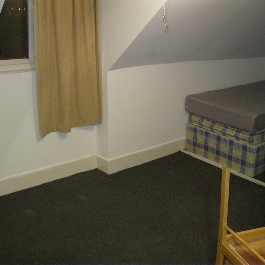 1 Bed Flat, Eardley Road, SW16 - Photo 1