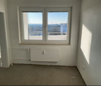 Schöne Zweizimmerwohnung, mit traumhaften Ausblick! Frische renoviert! - Photo 1
