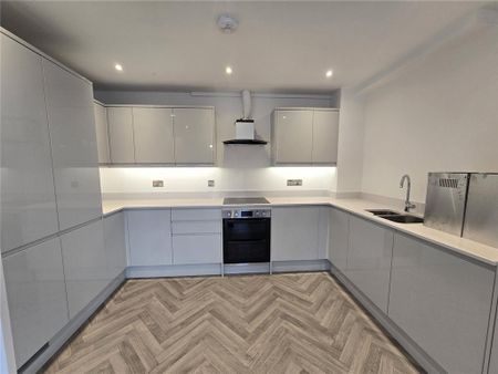 2 bedroom flat to rent - Photo 4