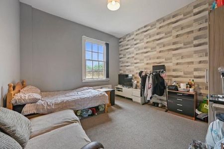5 bedroom terraced house to rent - Photo 5