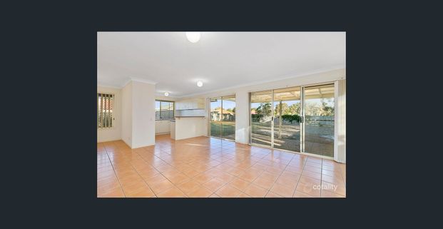 Private Sanctuary in Wynnum West - Backing onto Reserve! - Photo 1