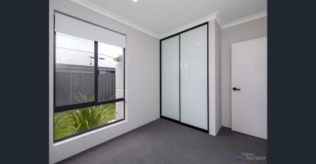 STUNNING, NEAR NEW PROPERTY - Photo 5