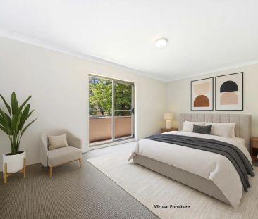 Two bedroom apartment in great location! - Photo 3