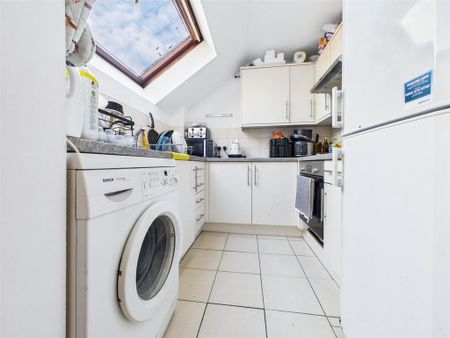 2 bedroom apartment to rent - Photo 4