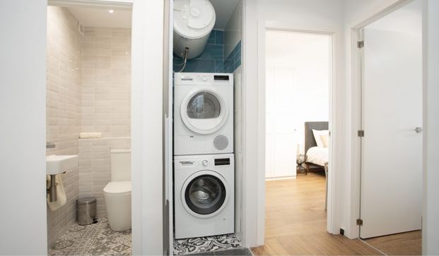 Elegante y moderno piso en alquiler en Valencia - Photo 1