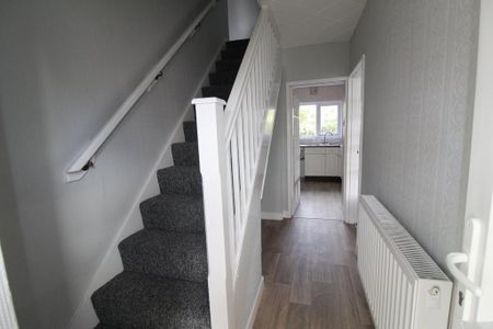 3 bedroom terraced house to rent - Photo 2