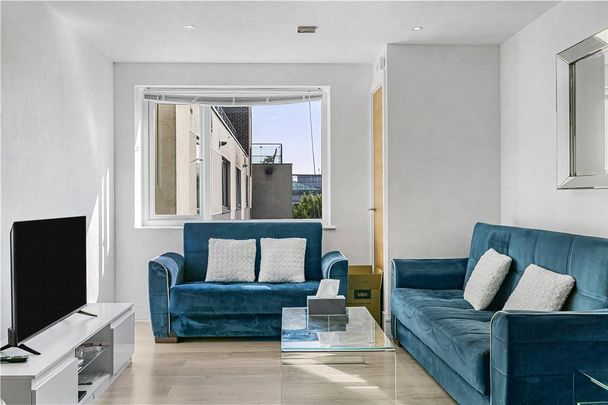 Town Lane, Stanwell, Staines-upon-Thames, Surrey, TW19 7FG - Photo 1