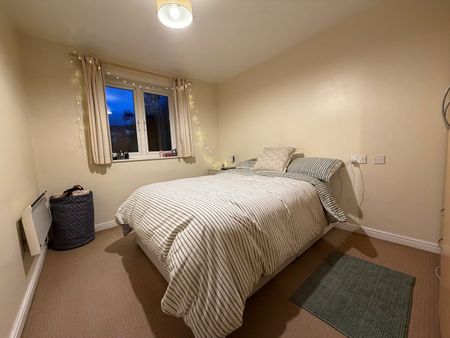 1 Bed Flat, Rosida Gardens, SO15 - Photo 2