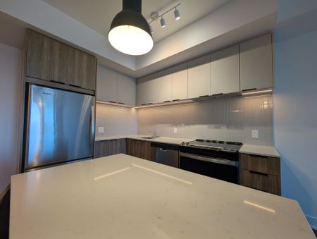 For Lease - 185 Enfield Place Unit# 3009, Mississauga, Ontario - Photo 3