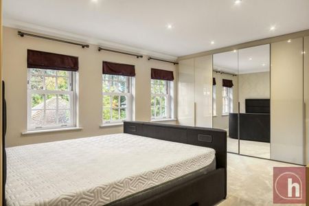 6 bedroom detached house to rent - Photo 4