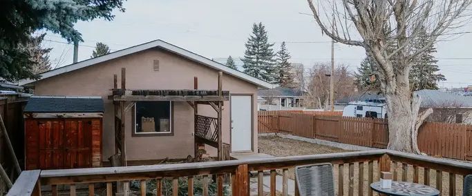 Newly Renovated 2-Bedroom Upper Suite | Southwood | 10660 Shillington Crescent Southwest, Calgary - Photo 1