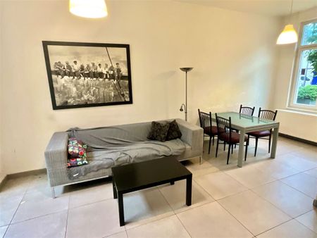 Gezellig huis met 2 slaapkamers te huur! - Photo 2